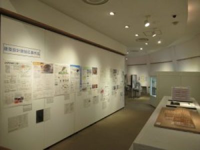 [建築] 令和2年度建築科同窓会入会式・課題研究作品展の様子