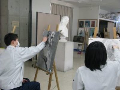 [デザイン・絵画]1学期実習スタートおよび受賞報告