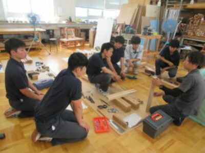 【建築科】ものづくりマイスターから木材加工を学ぶ！
