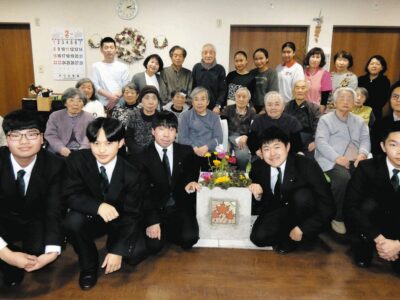 【土木環境科】ミラコンチーム“Connection”石川県能登の介護施設に製作品を贈呈